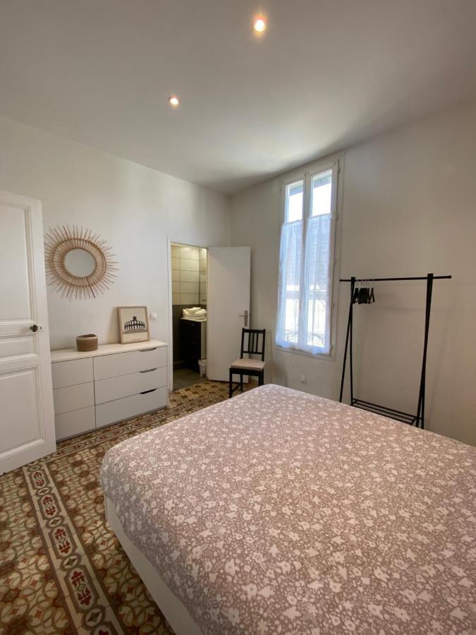 Le 23 - 2Eme Etage Arles Exterior photo